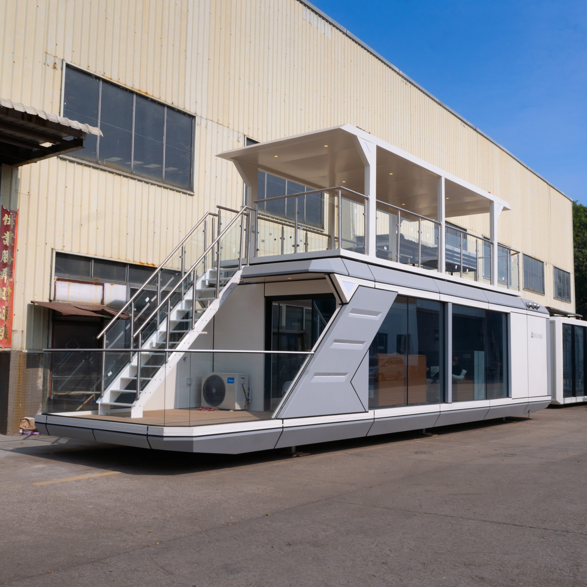 Capsule House Model D8