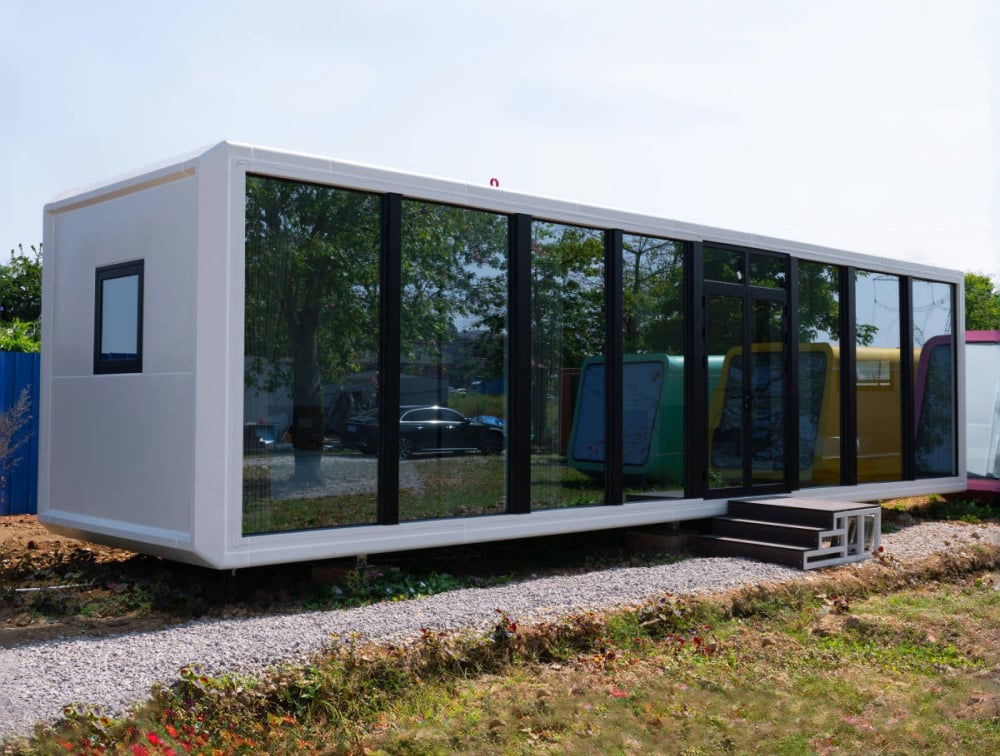 Apple Cabin A2