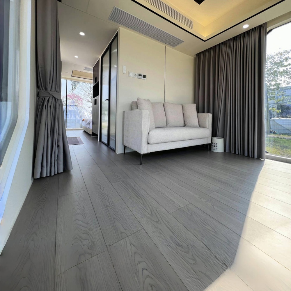 Capsule House E6